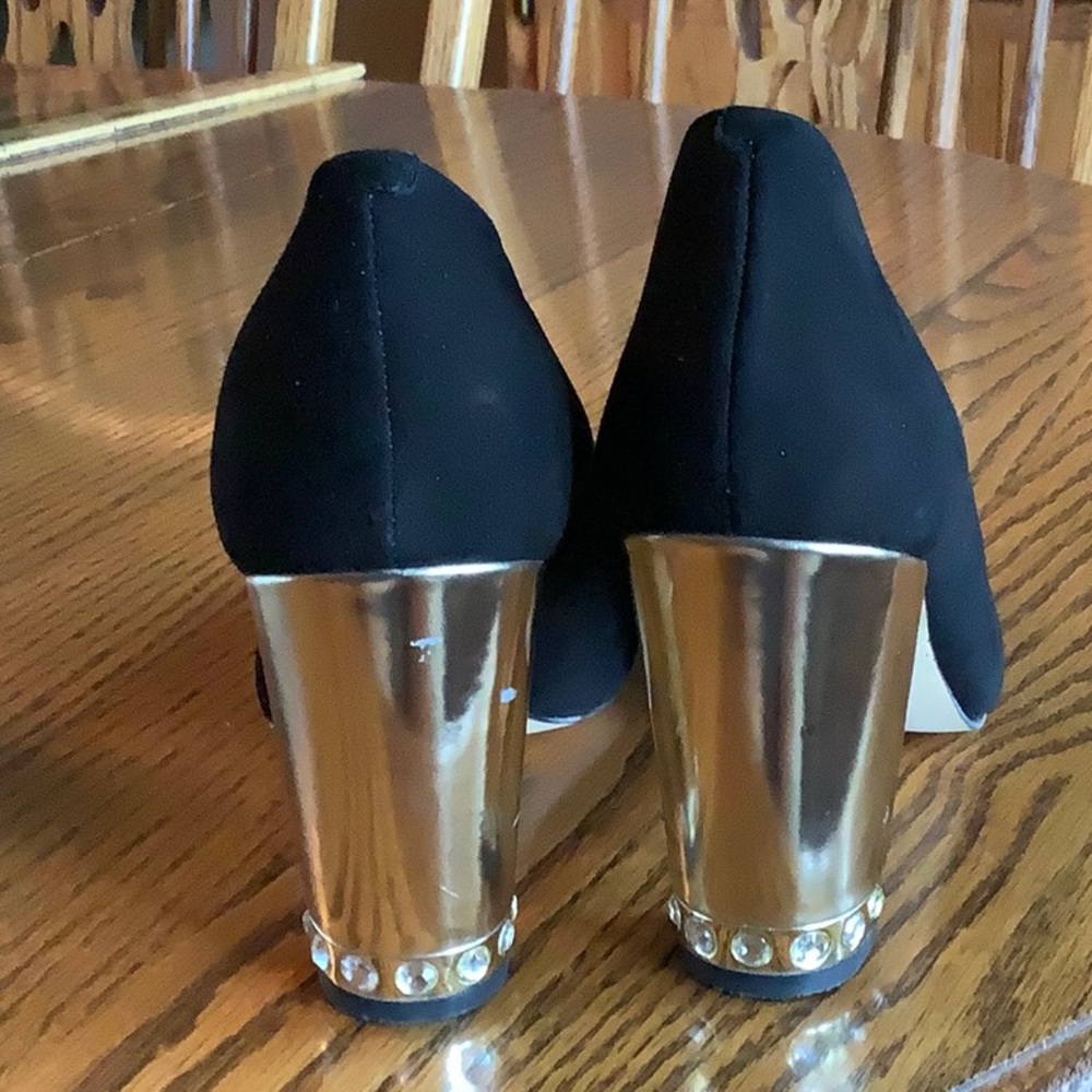 Ann Taylor side jewel block heel shoes in size 9.5. Black suede b